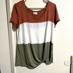 Color block shirt with tie knot